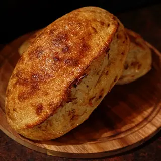 Луков хляб на закваска