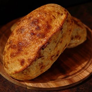 Луков хляб на закваска