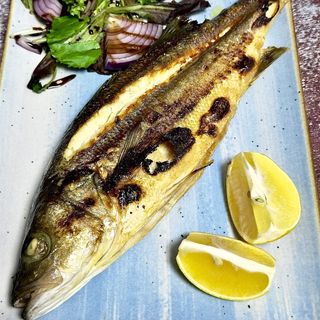 Лаврак на скара 400 гр