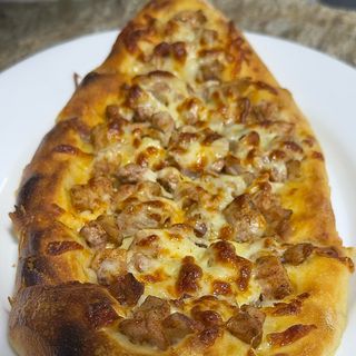 Пастрамайлия със свинско месо , домашно пушен бекон и кашкавал 400 гр.