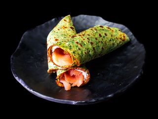 Спаначена палачинка с пушена сьомга