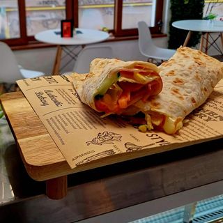 Тортила с шунка и чедър