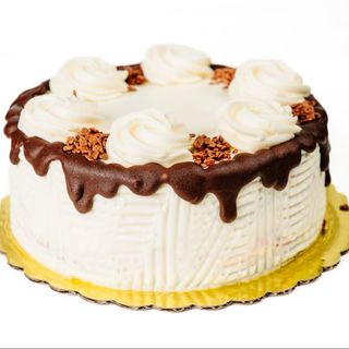 Парче торта маскарпоне с ягода