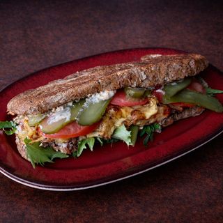 Чабата с дърпано свинско