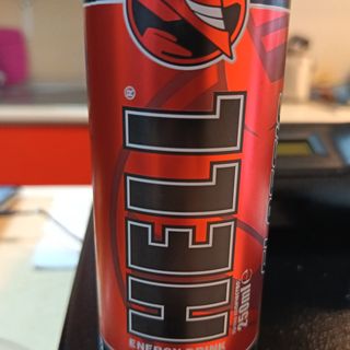 Енергийна напитка Hell