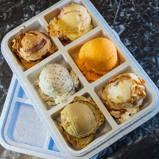 Кутия с 6 топки сладолед без захар