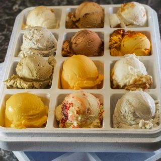 Кутия с 12 топки сладолед без захар