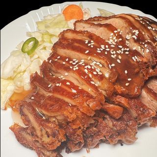 C17-Ароматна патица  със сладко-кисело сос （350g)