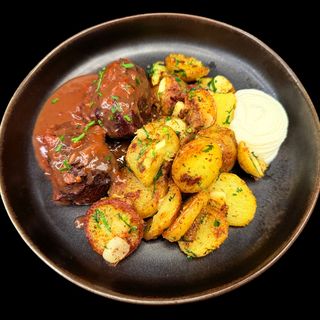 Свински бузи Ди Наполи