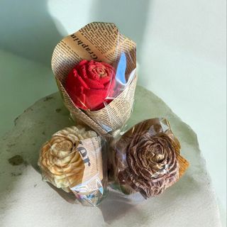 ШОКОЛАДОВА РОЗА БЯЛА1бр.