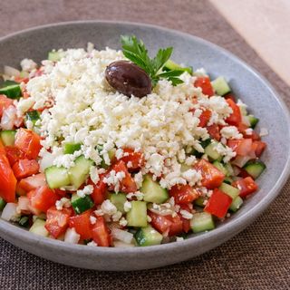 ОБЕДНО ШОПСКА САЛАТА 250