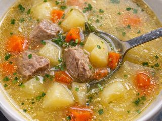 Бабина свинска чорба