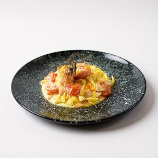 Талиатели със сьомга и сос  Алфредо