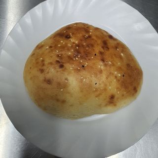 Питка със сусам