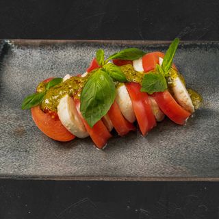 Салата Капрезе (350г)