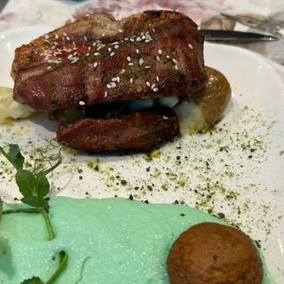 Сувитирани свински гърди