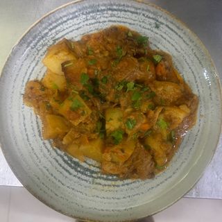 картофи със свинско на фурна (350 гр)