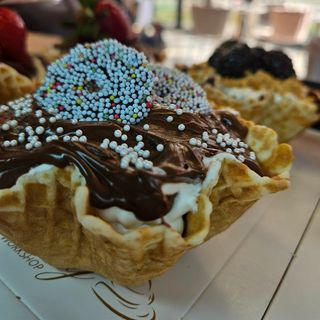 Кошничка с шоколад