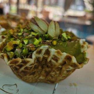 Кошничка с шамфастък