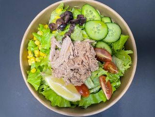 Салата с Риба Тон
