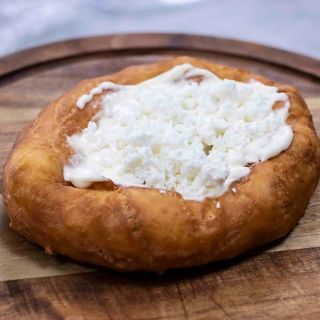Мекица със сирене