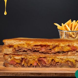 Сандвич с дърпано свинско