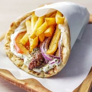 Пилешки гирос среден