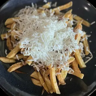 Пържени картофи със сирене
