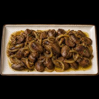 Пилешки дроб в масло и лук