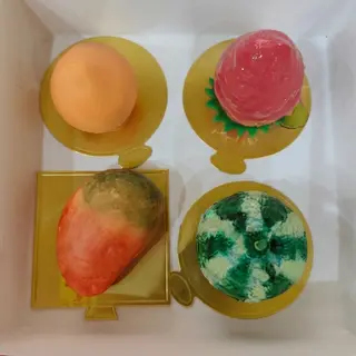 Кутия с 4бр мусови десерта- кайсия, ягода, манго, диня