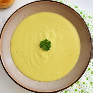 Velouté d’asperges aux légumes