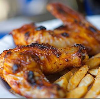 1 Poulet braisé+Frite