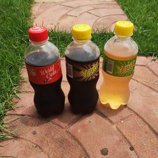 Moka café ,youki pomme,world cola