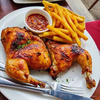 Grand Plat de Poulet grillé avec accompagnement au choix