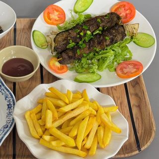 Brochettes De Boeuf + Frites