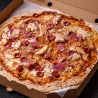 Pizza aux saucisses de poulet