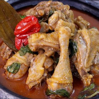 soupe de 1/2 poulet + attieke