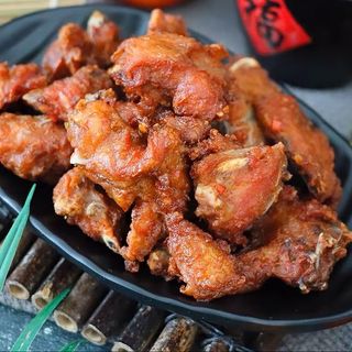 Carcasse de poulet grillé 