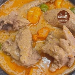 Sauce pistache viande de bœuf ou pintade