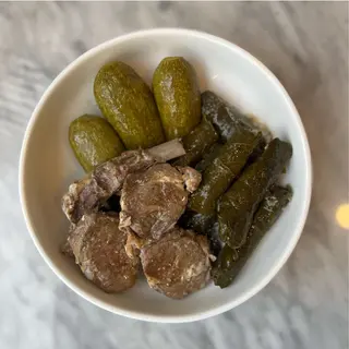 Koussa et Feuille de Vignes Avec côtelettes d'agneau