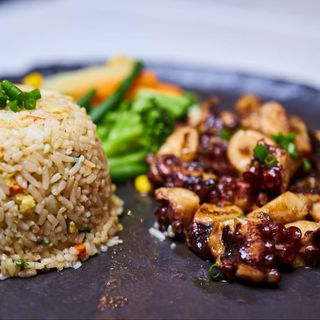 Sauté De Poulpes Aux Légumes