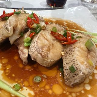 Darnes de poisson cuit à la vapeur