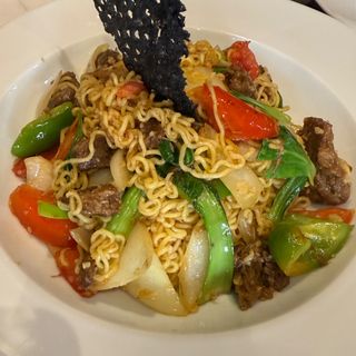 Nouilles sautées au bœuf