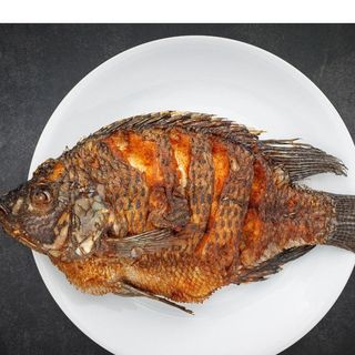 Carpe d'Eau Douce frit + attiéké