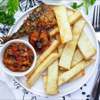 Igname grillé poisson