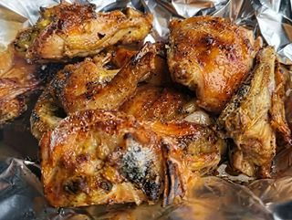 Demi poulet braisé + attieke