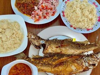 Attiéké poison sosso ou sol ou cape grillé et aloco