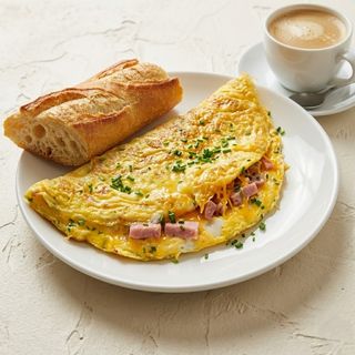 Omelette + 1 Pain + Café au lait