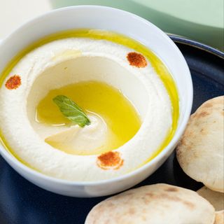 Hummus & Pita