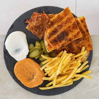 DEMI-POULET BRAISÉ SIGNATURE - (BONELESS)